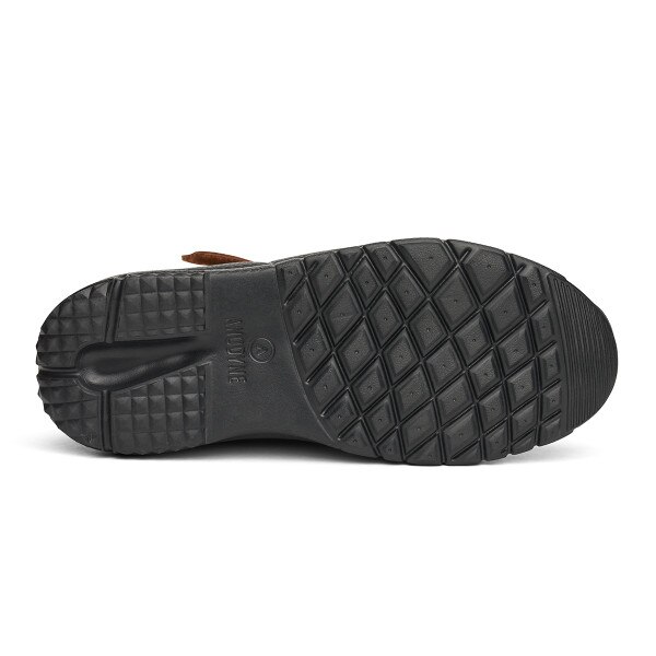 No. 89 Trail Hiker Boot in Almond